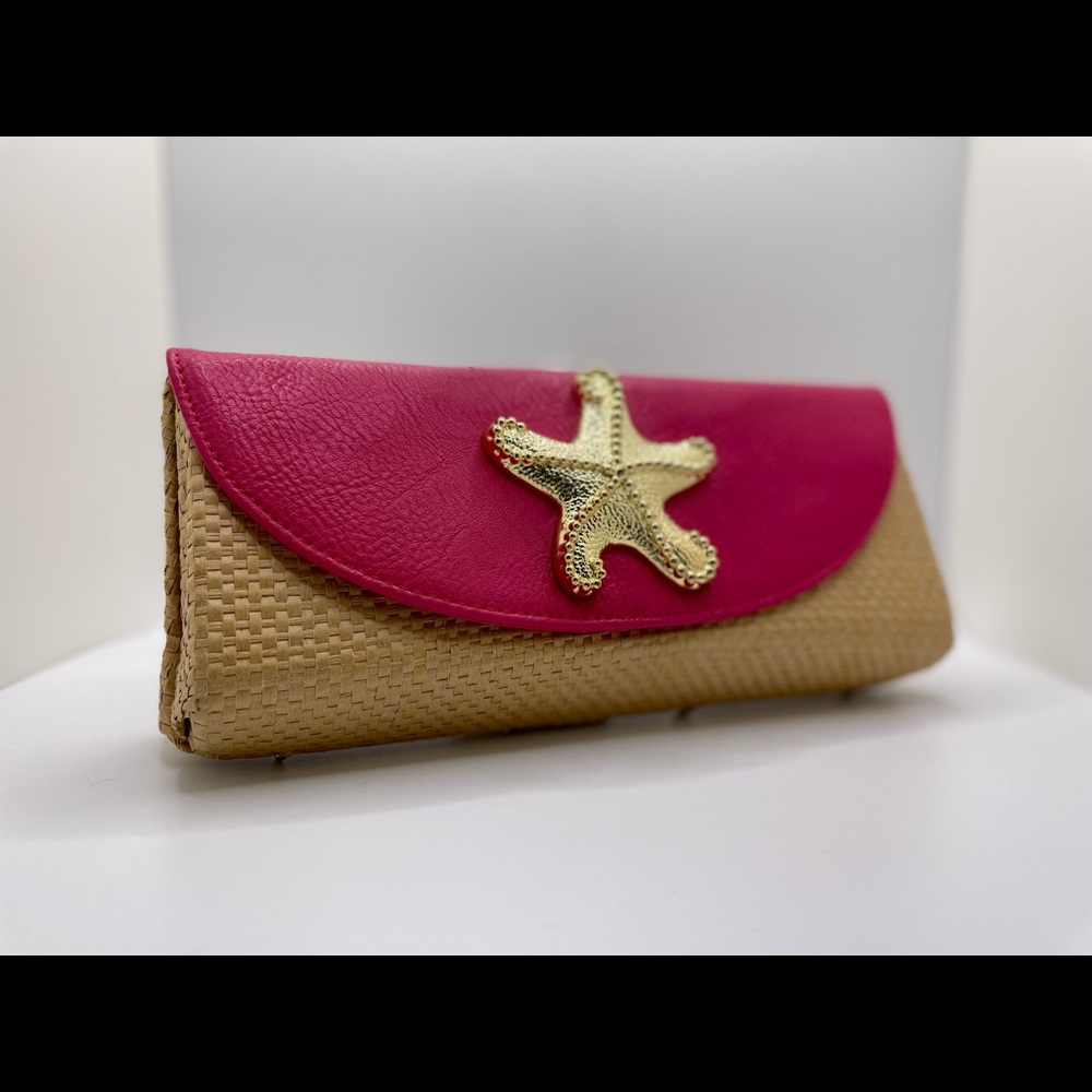 NWOT Mud Pie Rattan Wicker Hot Pink Magnetic Flap Gold Starfish Clutch Purse